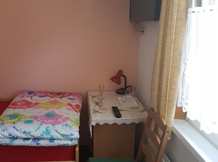 חדר יחיד בסיסי, Pension Haus Rohrmoser