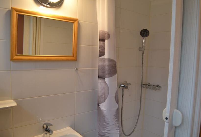 חדר יחיד בסיסי, Pension Haus Rohrmoser