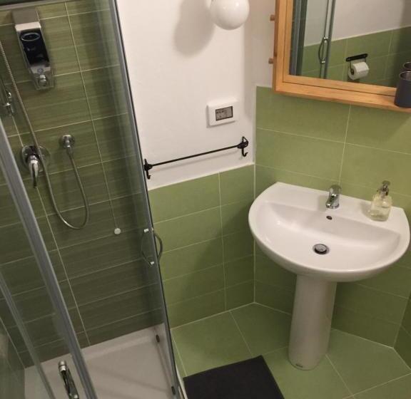 Chambre Standard Salle de Bain Extérieure, Retrò B&b