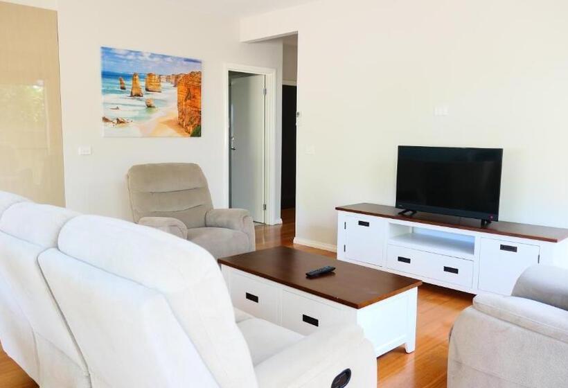 דירת דלוקס 2 חדרי שינה, Apollo Bay Seal Apartments