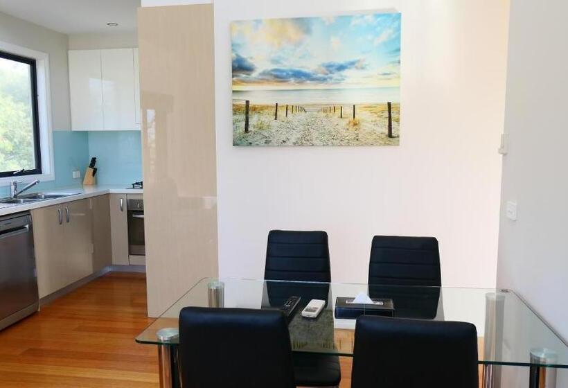 דירת דלוקס 2 חדרי שינה עם נוף לים, Apollo Bay Seal Apartments