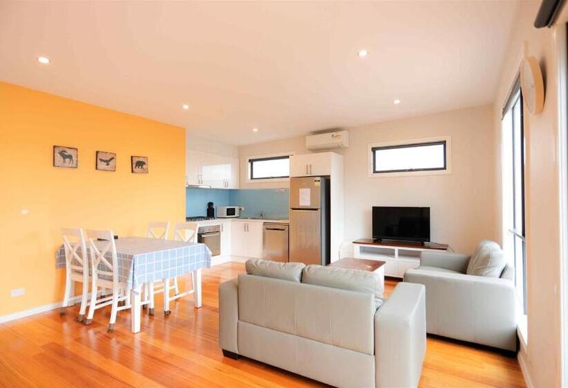 דירת 4 חדרים, Apollo Bay Seal Apartments
