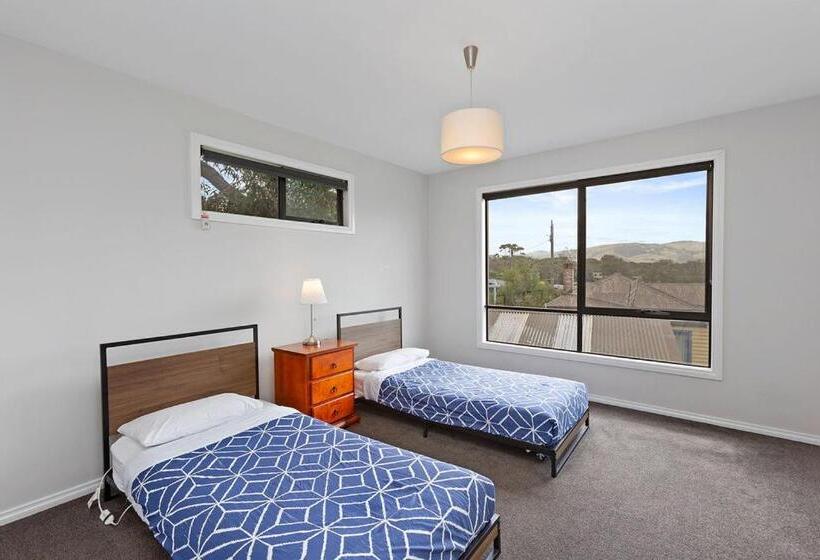 דירת 4 חדרים, Apollo Bay Seal Apartments