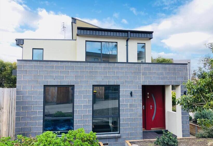 דירת 4 חדרים, Apollo Bay Seal Apartments