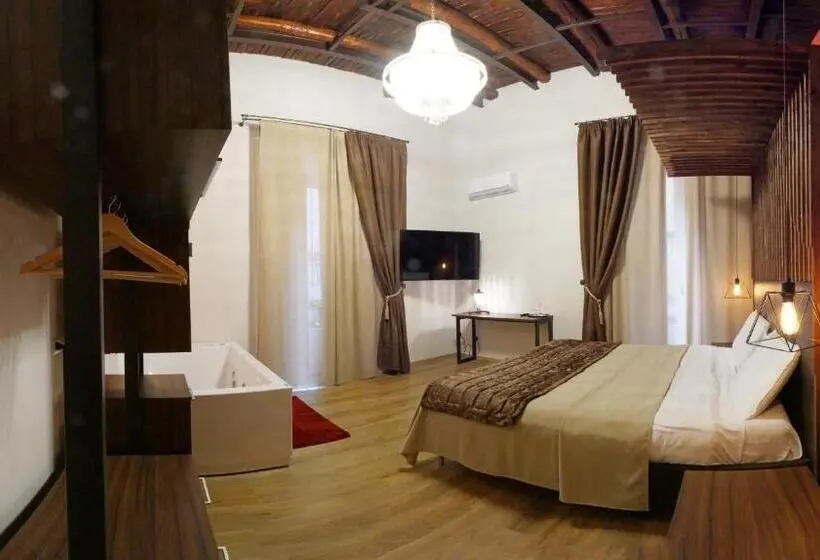 سوئیت با وان آب گرم, Duomo Luxury Suites