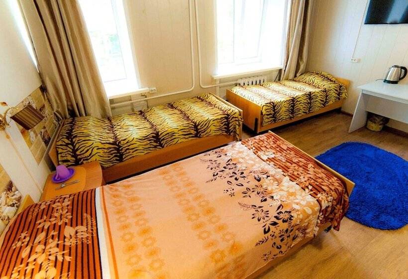تختخواب در اتاق مشترک, Hostel Sfera