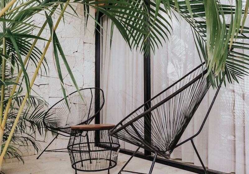 Standard Szoba King Size Bed, The Strabon Tulum