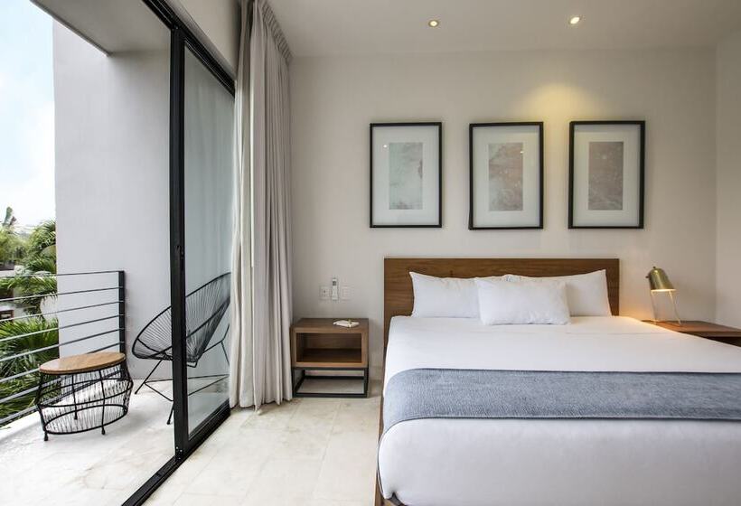 Standard Szoba King Size Bed, The Strabon Tulum