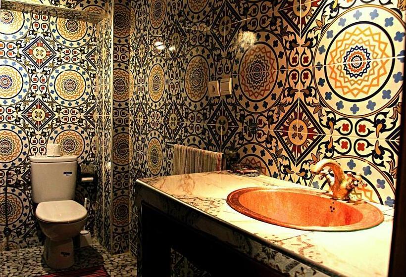 带阳台标准四人间, Dar Elinor