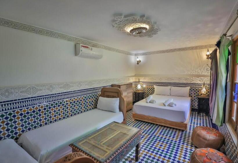 带阳台标准四人间, Dar Elinor