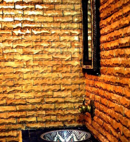 豪华房间, Dar Elinor