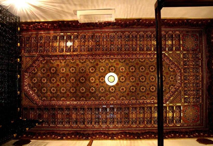 豪华房间, Dar Elinor