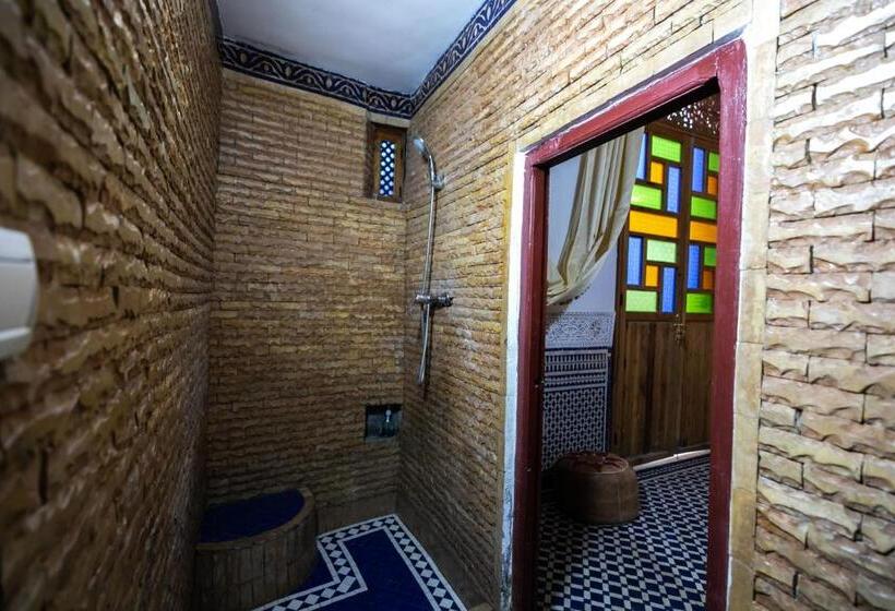 豪华房间, Dar Elinor