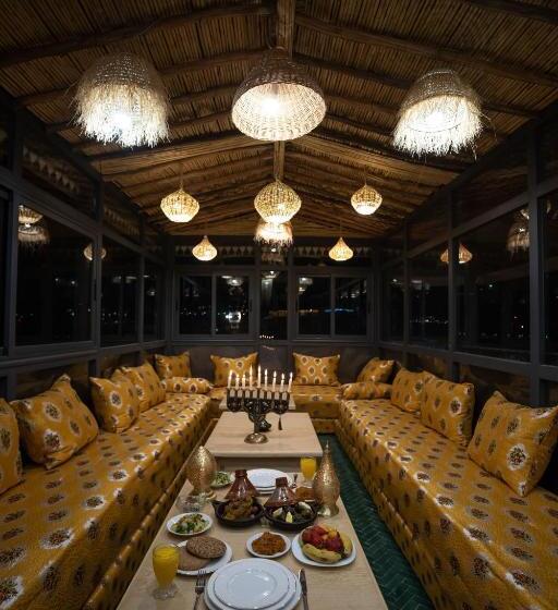 带大床的复式套间, Dar Elinor