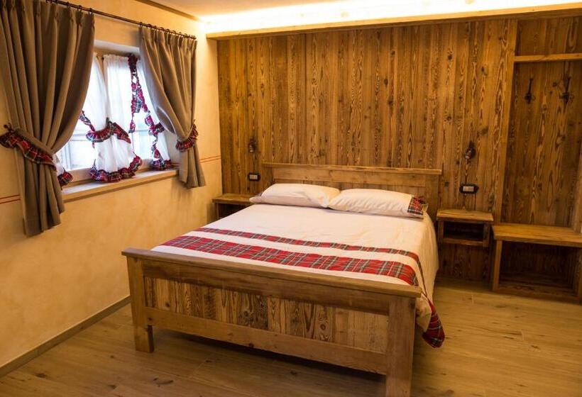 اتاق خانوادگی با چشمانداز کوه, Al Solìf