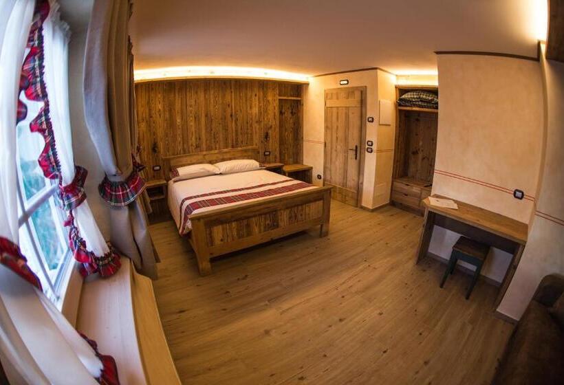 اتاق خانوادگی با چشمانداز کوه, Al Solìf