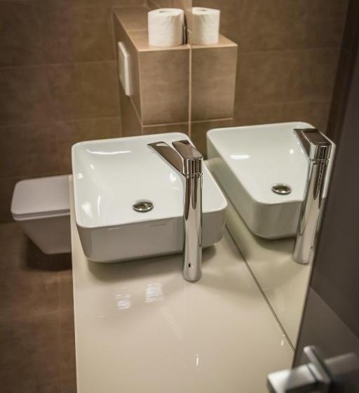 اتاق استاندارد با بالکن, Villa Nena