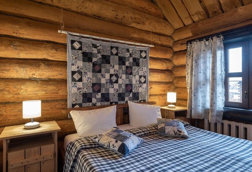 اتاق استاندارد, Ethnocomplex Bobrovaya Dolina