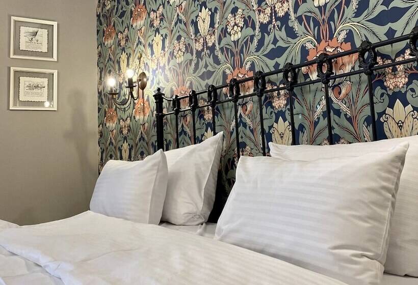 اتاق استاندارد, Ethnocomplex Bobrovaya Dolina