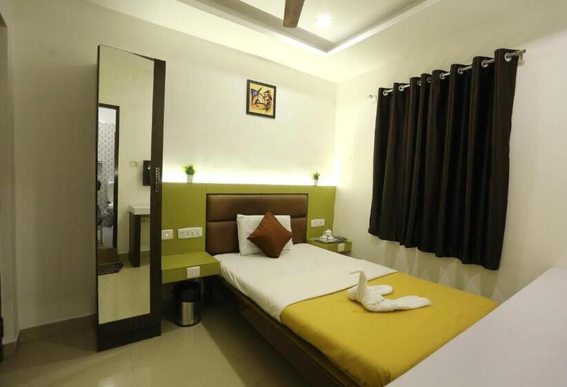 标准单人间, Gm Residency