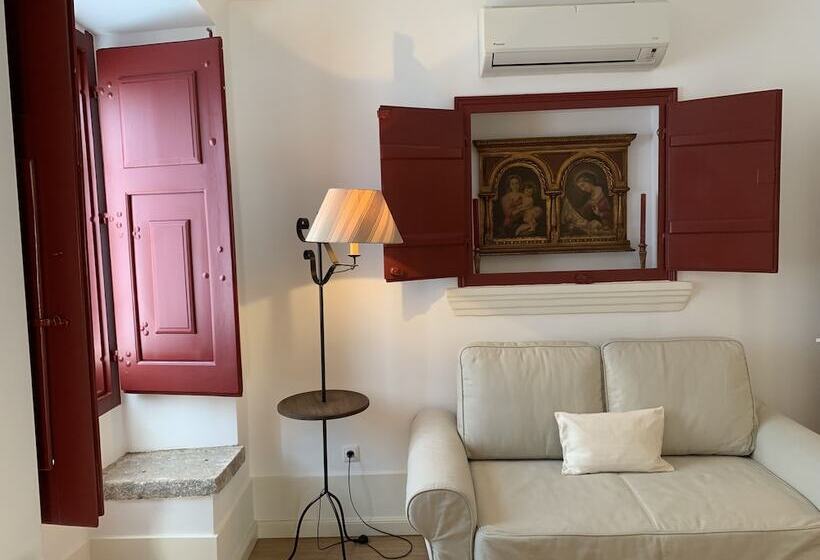 جناح ديلوكس, Casa Do Peso