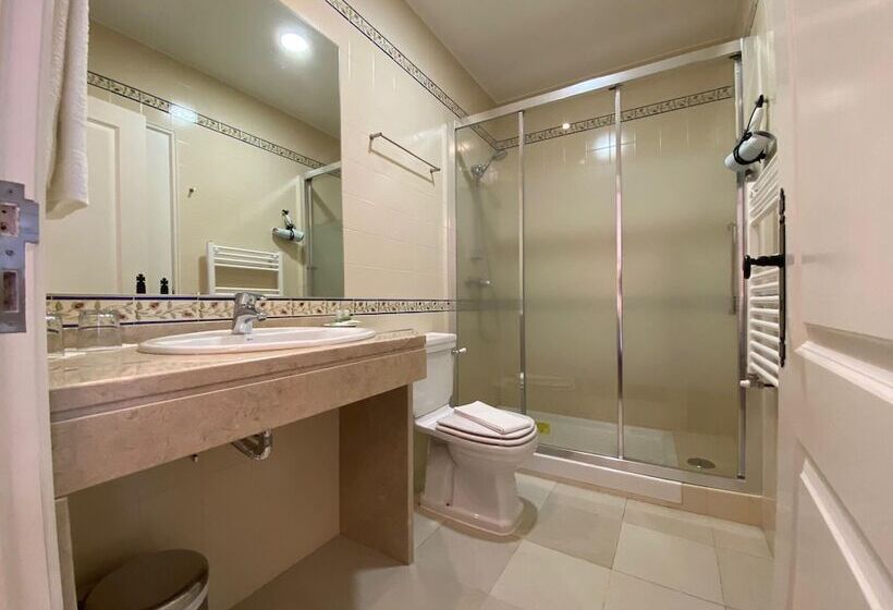 جناح إدارى, Casa Do Peso