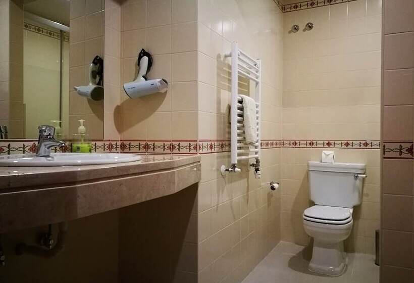 جناح إدارى, Casa Do Peso