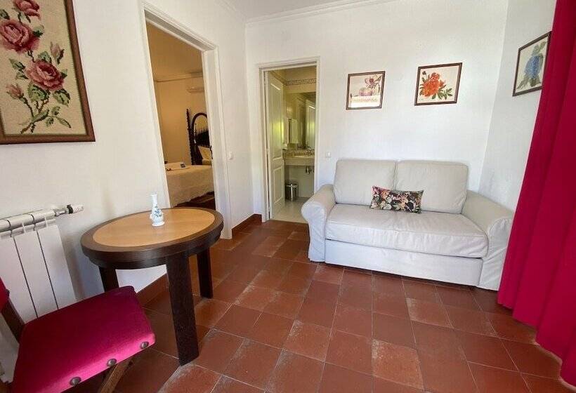 جناح إدارى, Casa Do Peso