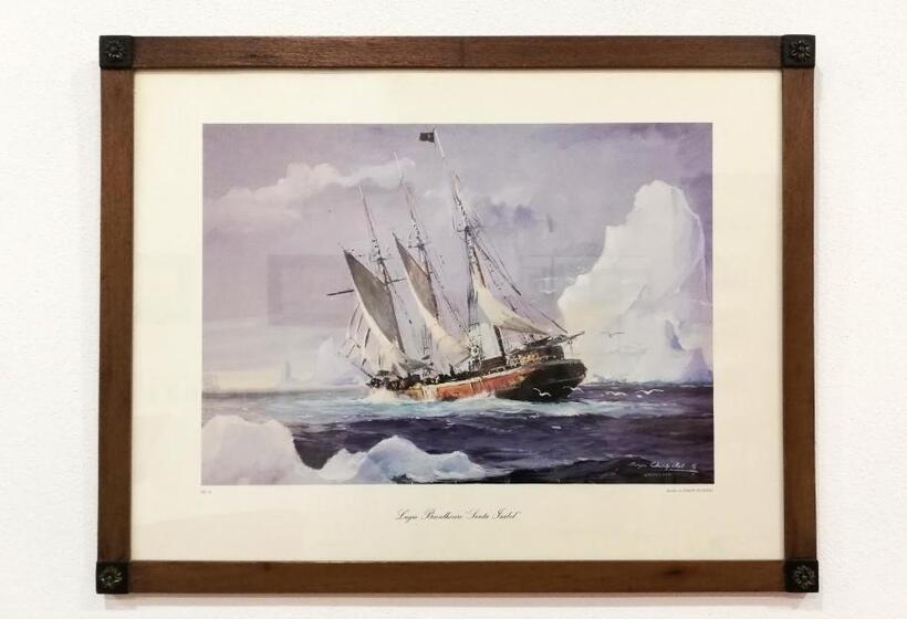 غرفة عائلية, Casa Do Peso