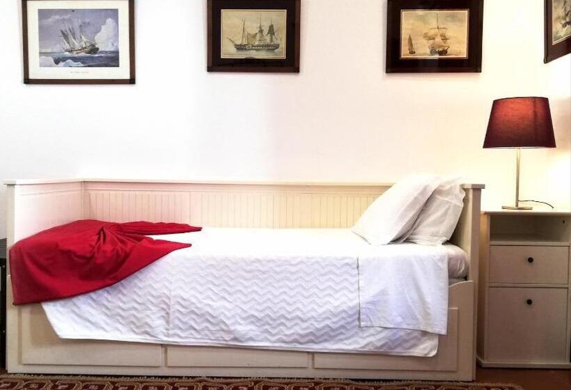 غرفة عائلية, Casa Do Peso