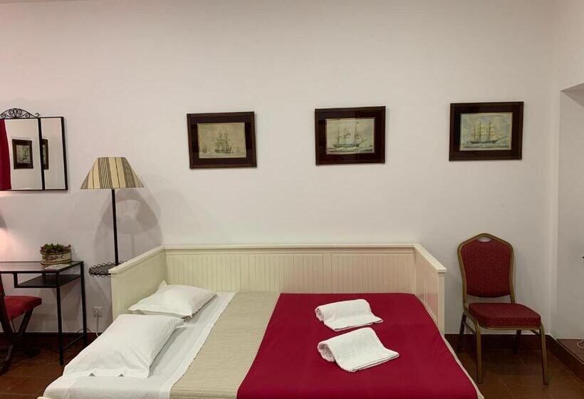 غرفة عائلية, Casa Do Peso