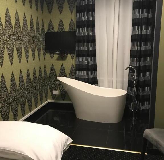 غرفة ديلوكس فردية, Matejki 8