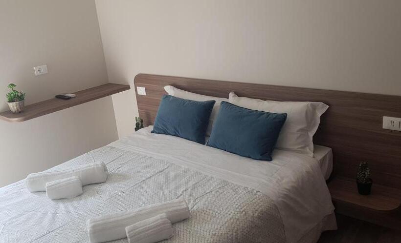 غرفة قياسية سرير كينج, Tre Stelle Al Duomo