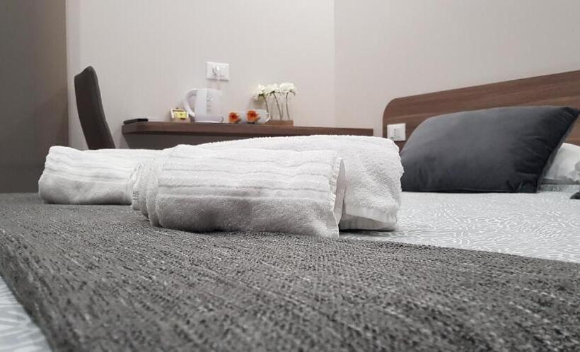 غرفة قياسية سرير كينج, Tre Stelle Al Duomo