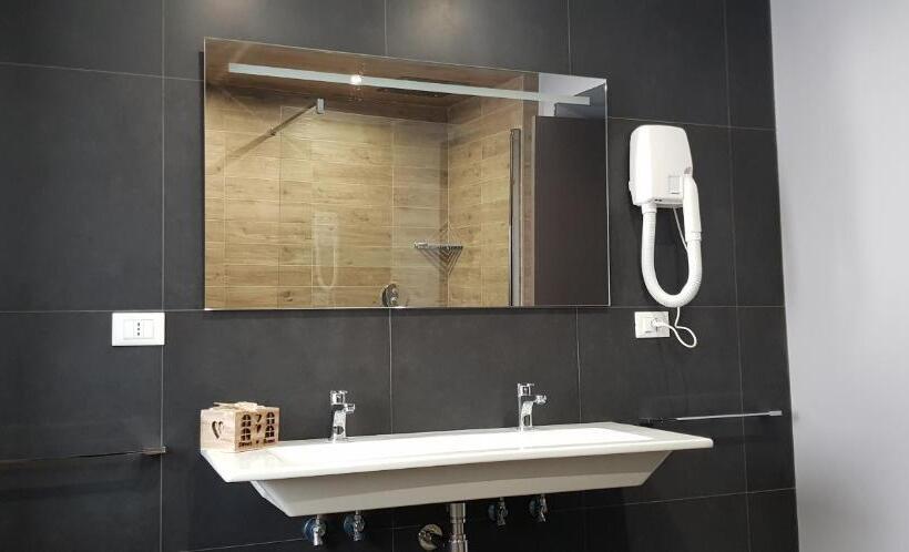 غرفة سوبيريور سرير كينج, Tre Stelle Al Duomo