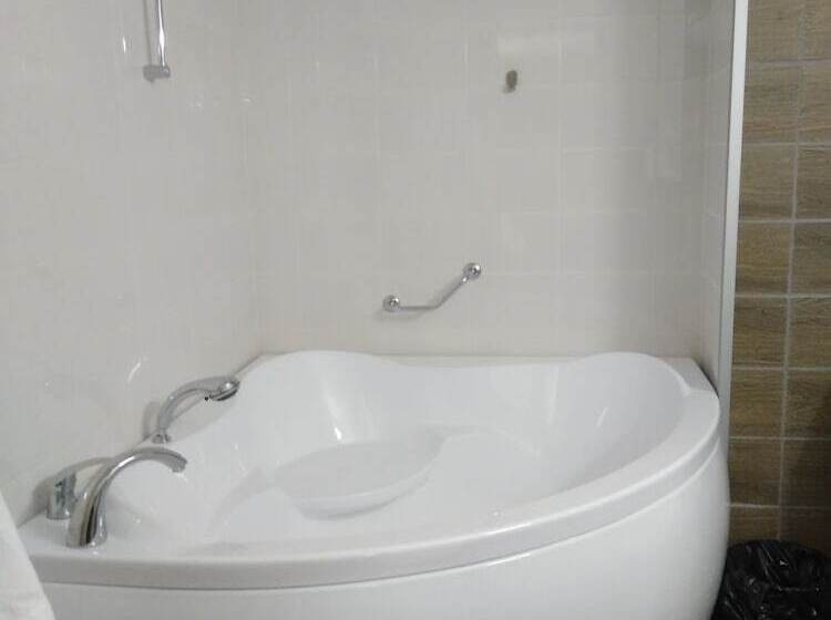 Полулюкс, Business Hotel Voskresensk