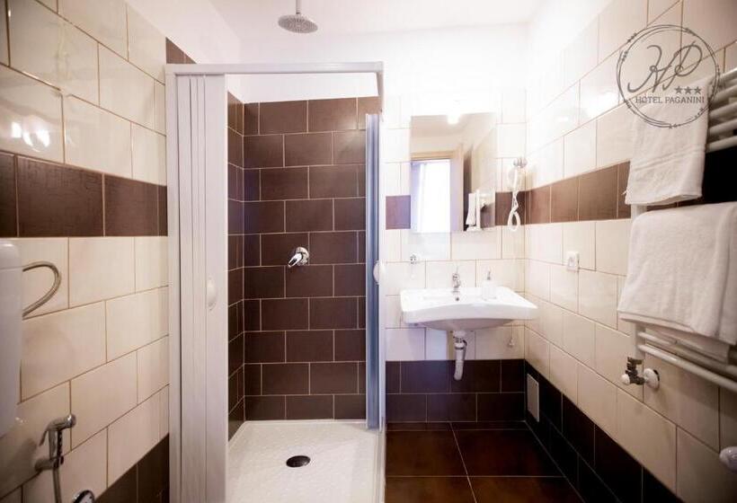 اتاق استاندارد, Paganini