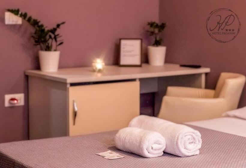 اتاق اکونومی, Paganini