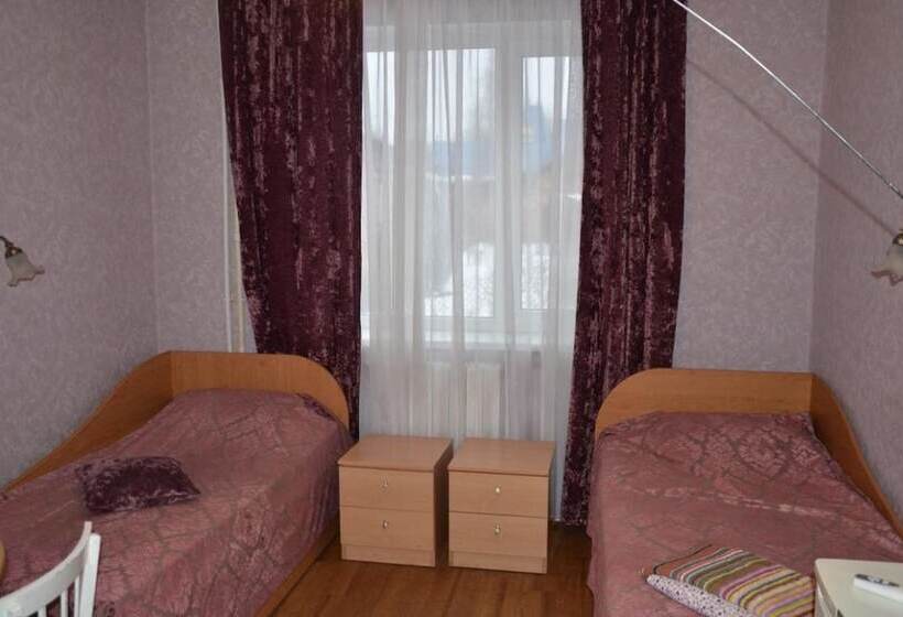 コンフォートトリプルルーム, Russian Izba