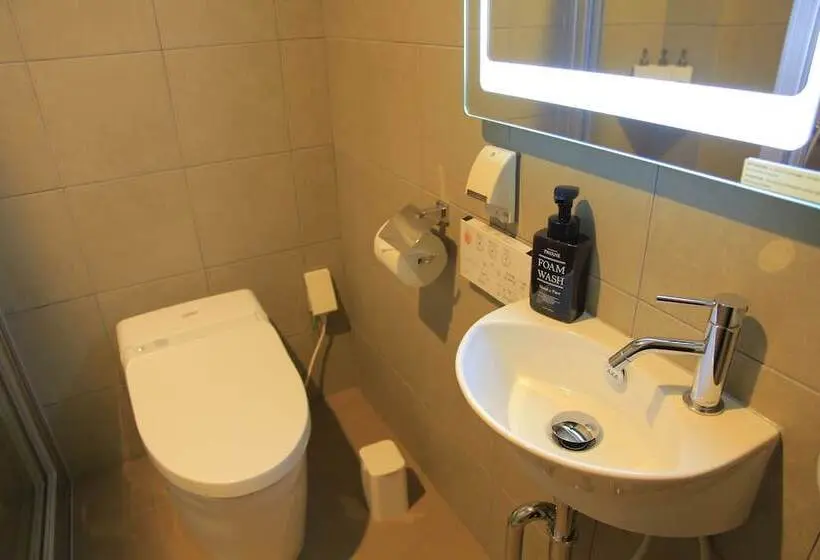 Economy-huone, Ryuka Hotel Naha