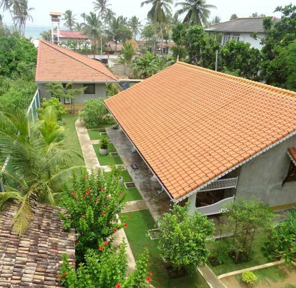 חדר סטנדרט עם מרפסת, Thambili Cabanas