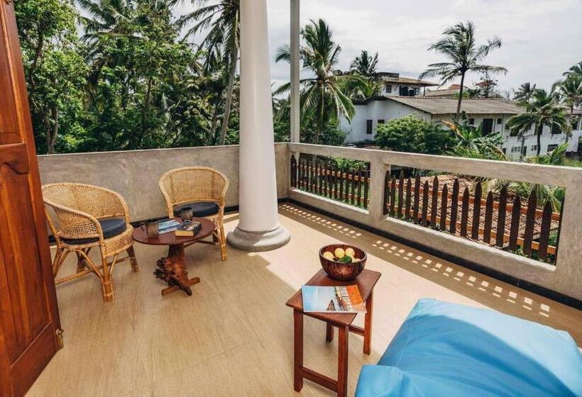 חדר סטנדרט עם מרפסת, Thambili Cabanas