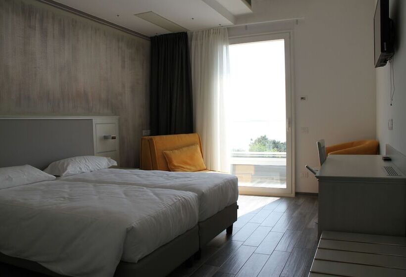 חדר סטנדרט לשלושה, Villa Paradiso Suite