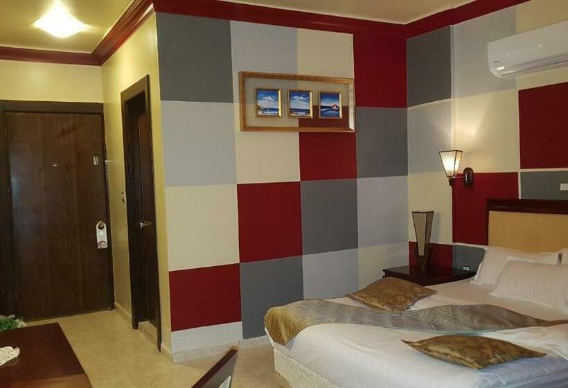 اتاق استاندارد با چشم‌انداز کوهستان, Oscar Hotel Petra