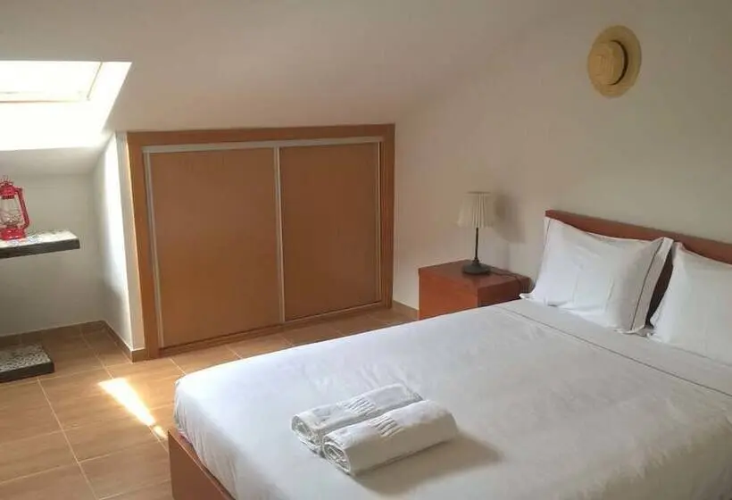 バス共有のスタンダードルーム, Alojamento Casa Do Rio