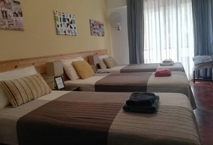 اتاق استاندارد سه تخته با بالکن, Tripgeo Guesthouse