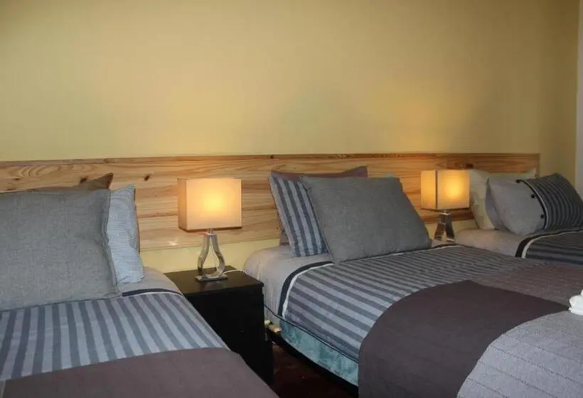 اتاق استاندارد سه تخته با بالکن, Tripgeo Guesthouse