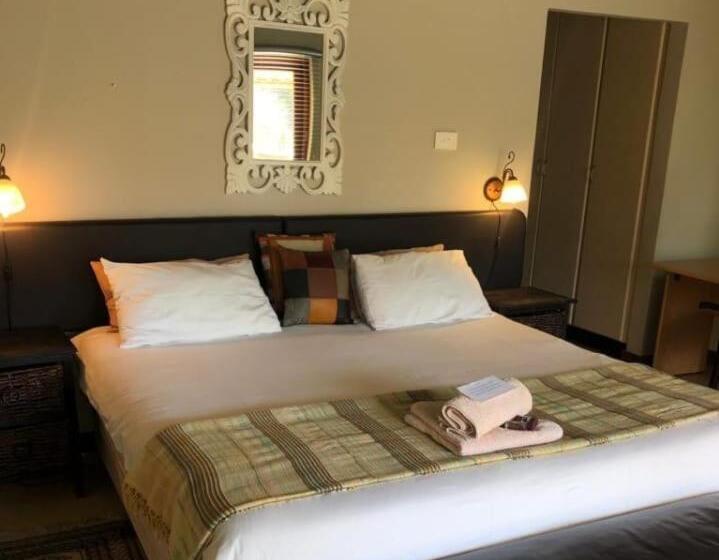 스탠다드 룸 킹사이즈 침대, Waterberg Inn