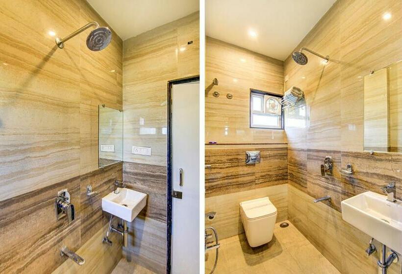 デラックスルーム, Fabhotel The Khushi Regent