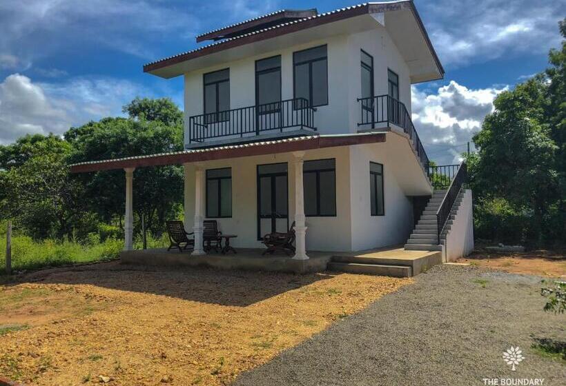 اتاق خانوادگی, The Boundary Yala